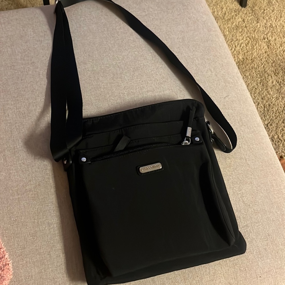 Baggallini with wallet. Crossbody bag